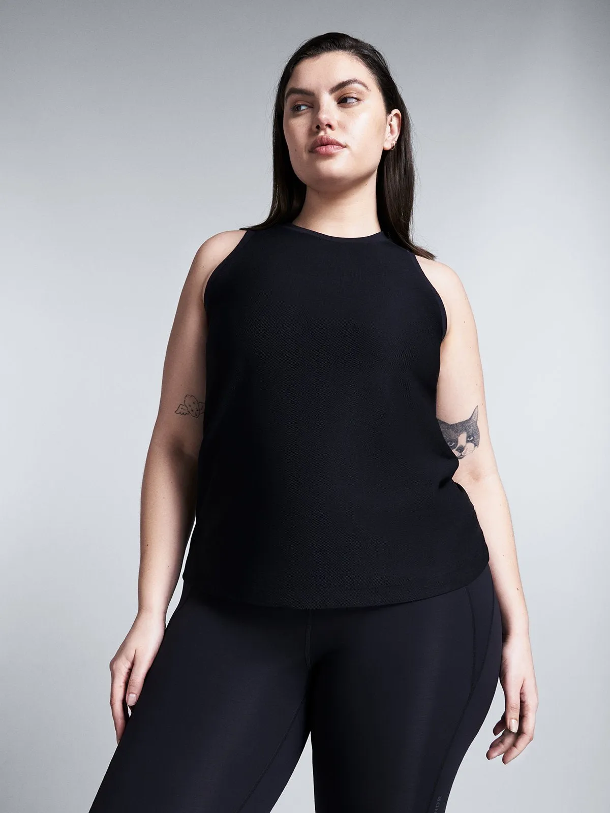 FLUID Tank Black
