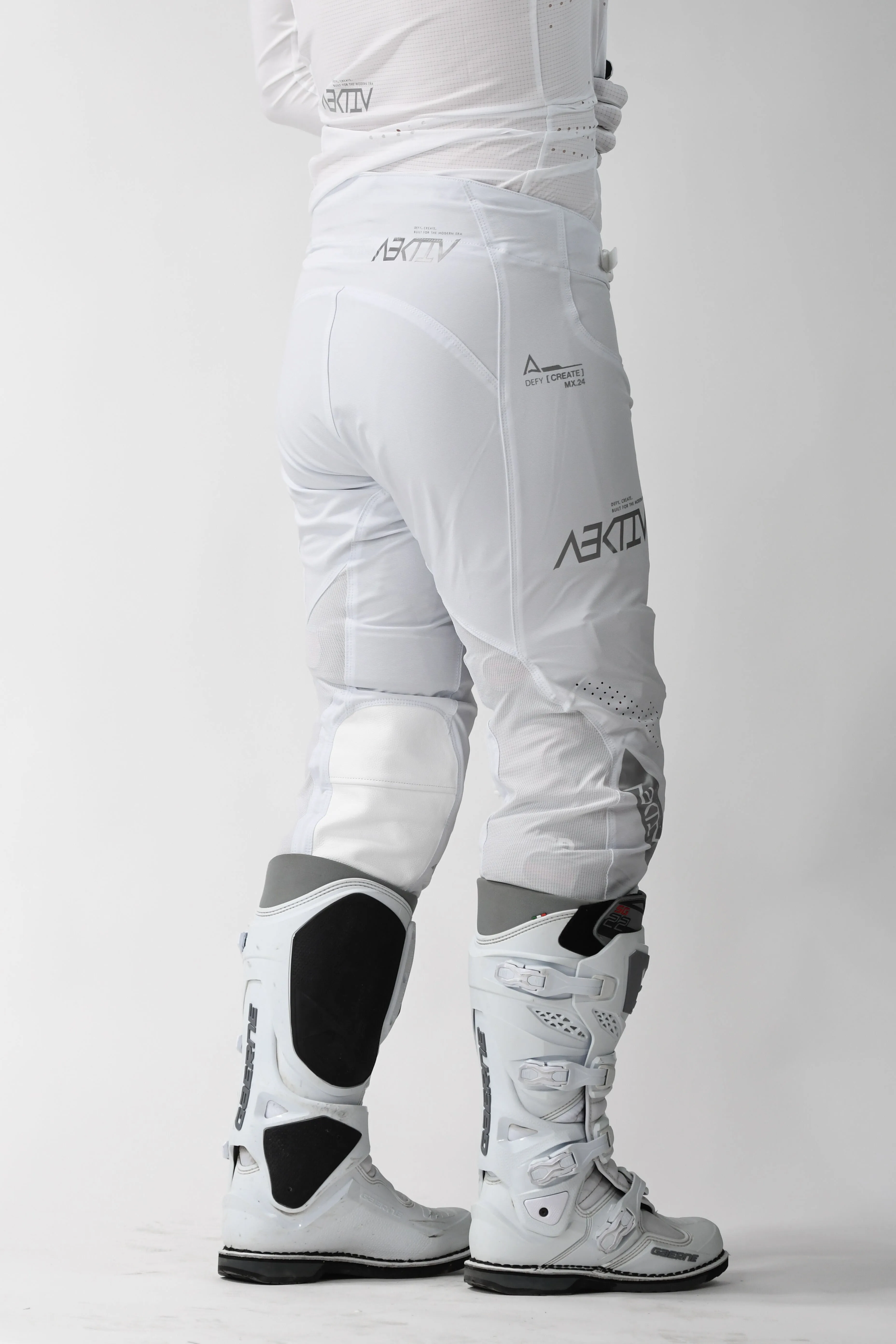 FROST LE Pants