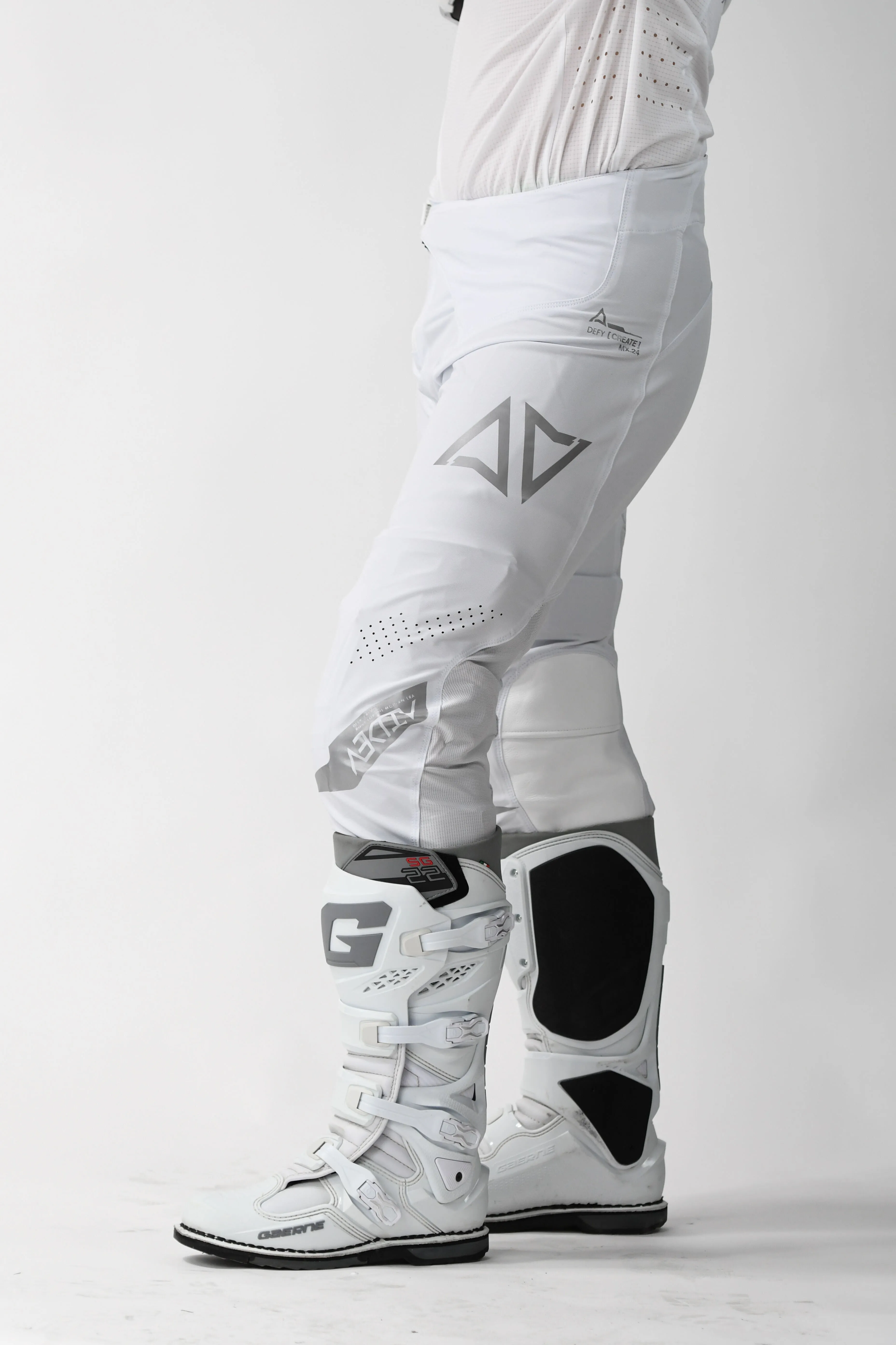 FROST LE Pants