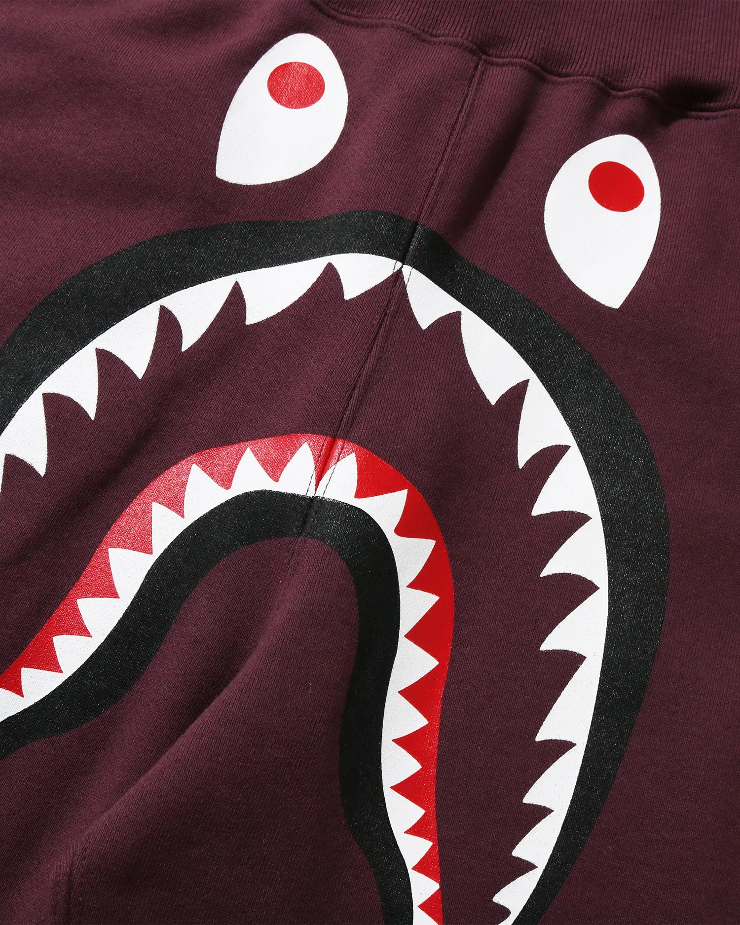 Shark slim sweatpants