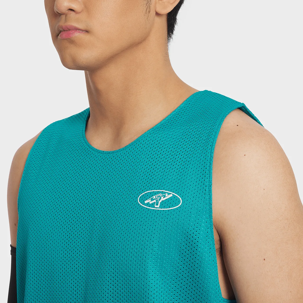 Titan Hoops Talk Orbit Logo Performance Top