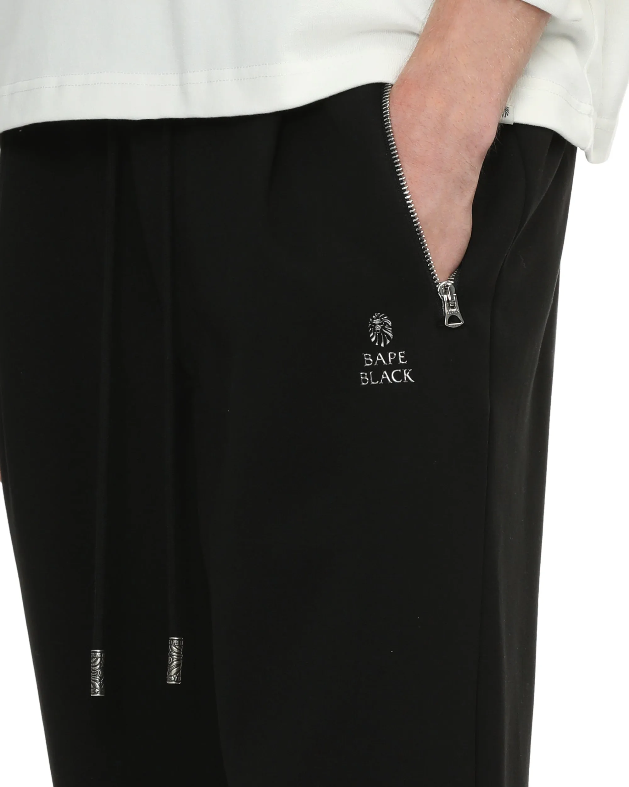 Zipper detail sweatpants
